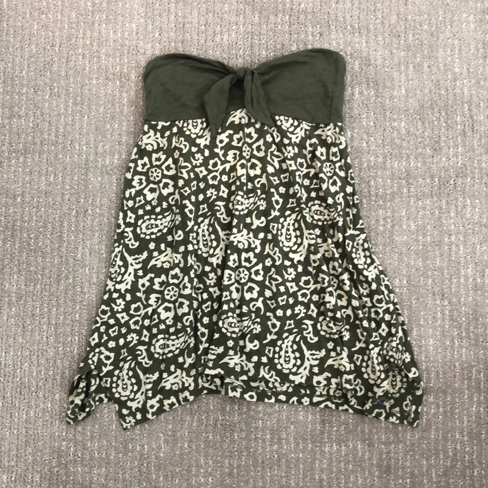 American Eagle strapless flowy top